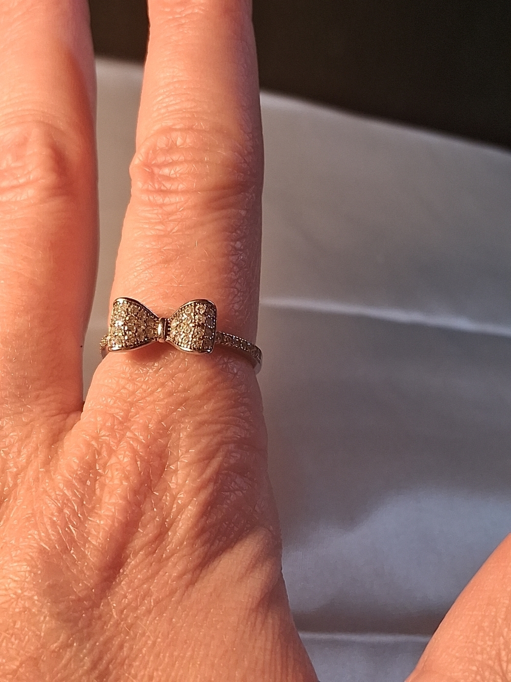 P4. 925 Sterling Silver Girlie Ribbon Bow Ring Fashionista Y2k, Stamped Size 8 - Picture 8 of 9